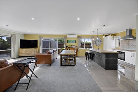 Photo of property in 17 Hira Street, Ohawe, Hawera, 4671