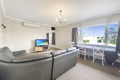 Photo of property in 49 Pembroke Road, Northland, Wellington, 6012