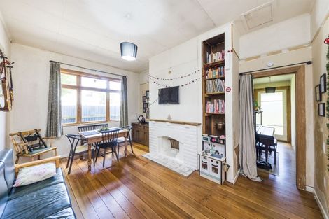 Photo of property in 4 Millar Street, Roslyn, Palmerston North, 4414