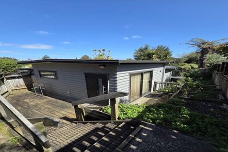 Photo of property in 19 Brunton Place, Glenfield, Auckland, 0629