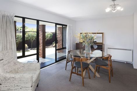 Photo of property in 16 Coniston Avenue, Ilam, Christchurch, 8041