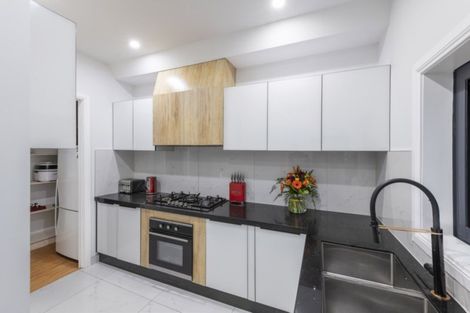 Photo of property in 35 Grumman Lane, Newlands, Wellington, 6037