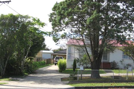 Photo of property in 142 View Road, Sunnyvale, Auckland, 0612