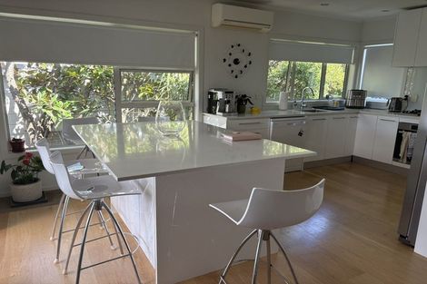 Photo of property in 121 Arran Road, Browns Bay, Auckland, 0630