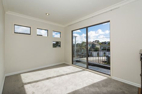 Photo of property in 108a Nile Road, Milford, Auckland, 0620
