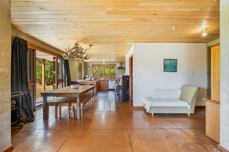 Photo of property in 117 Worrall Road, Kumeu, 0891