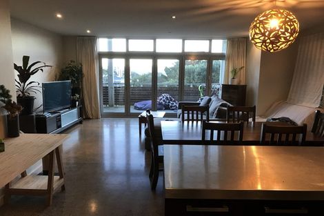 Photo of property in 59u1 Mortimer Terrace, Brooklyn, Wellington, 6021