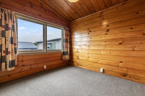 Photo of property in 291 Pakuranga Road, Pakuranga Heights, Auckland, 2010