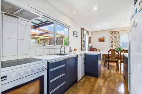 Photo of property in 51 Marvon Downs Avenue, Pakuranga Heights, Auckland, 2010