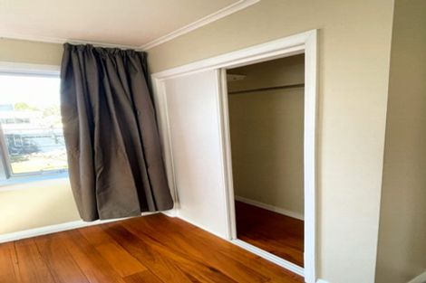 Photo of property in 52 Wallace Place, Westown, New Plymouth, 4310