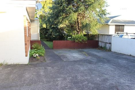 Photo of property in 2/23 Tahi Terrace, Glen Eden, Auckland, 0602