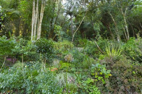 Photo of property in 37 Tombleson Road, Lake Rotoma, Rotorua, 3074