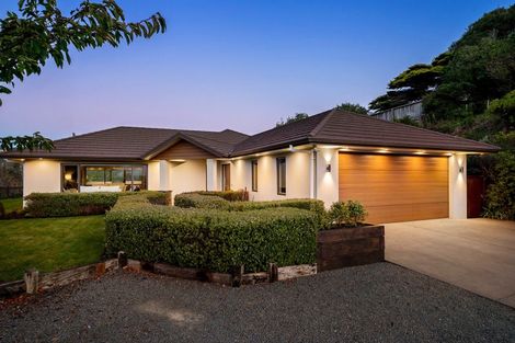 Photo of property in 91 Westchester Drive, Churton Park, Wellington, 6037