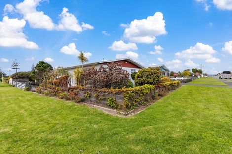 Photo of property in 2/2 Grey Street, Waitara, 4320