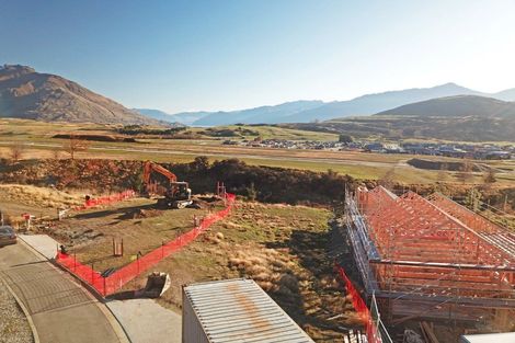 Photo of property in 11 Double Cone Road, Jacks Point, Queenstown, 9371