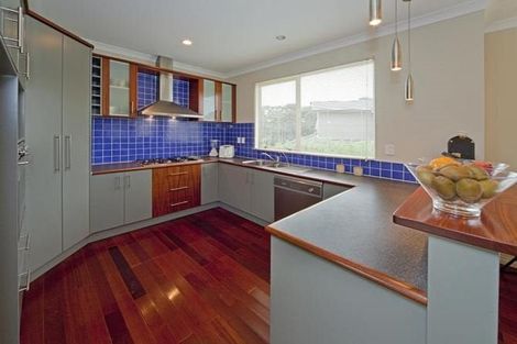 Photo of property in 24 George Deane Place, Greenhithe, Auckland, 0632