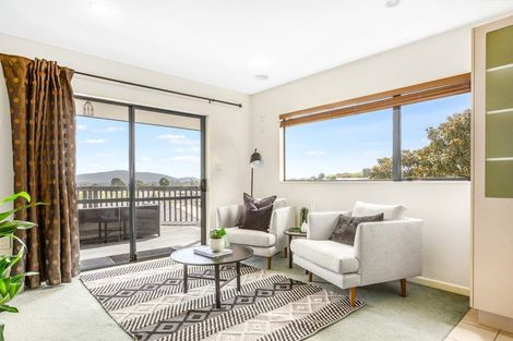 Photo of property in 54 Kakariki Grove, Waikanae, 5036