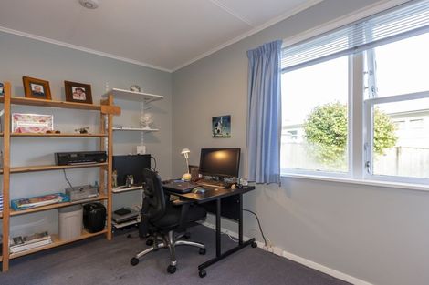 Photo of property in 46 Kaitawa Crescent, Paraparaumu, 5032