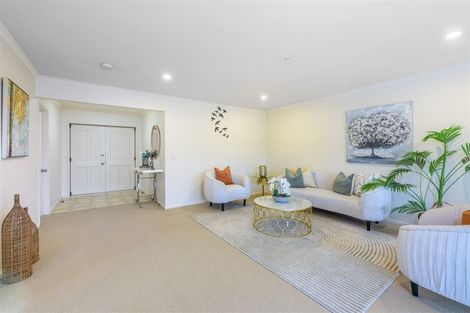 Photo of property in 16 Brookwood Drive, Henderson, Auckland, 0612