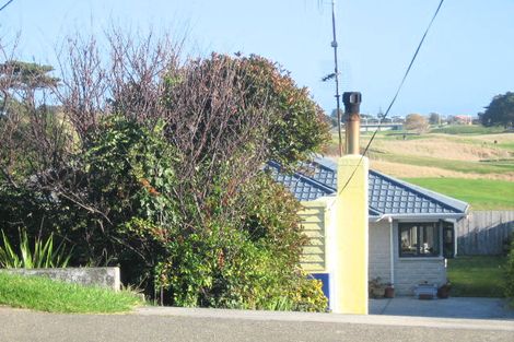 Photo of property in 30a Martin Road, Paraparaumu Beach, Paraparaumu, 5032