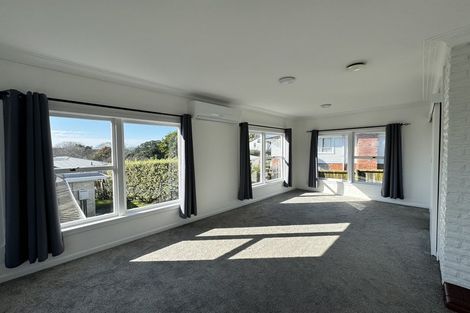 Photo of property in 1/1 Benders Avenue, Hillcrest, Auckland, 0627