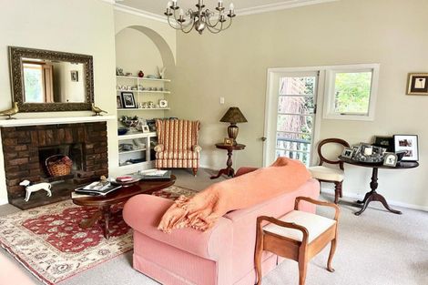 Photo of property in 11 Pendarves Street, New Plymouth, 4310