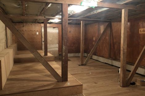 Photo of property in 25 Finn Place, Totara Vale, Auckland, 0629