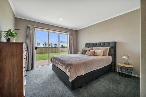 Photo of property in 550 Mountain Road, Lepperton, New Plymouth, 4373