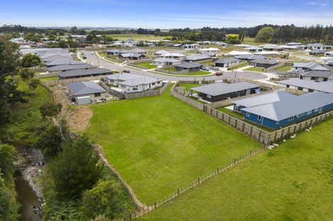 Photo of property in 24 Oldfield Lane, Marton, 4710