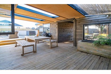 Photo of property in 32 Cridland Street West, Kaiapoi, 7630