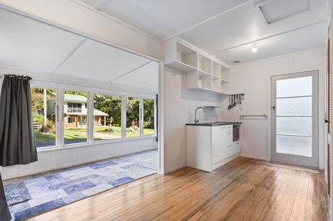 Photo of property in 37 Tombleson Road, Lake Rotoma, Rotorua, 3074