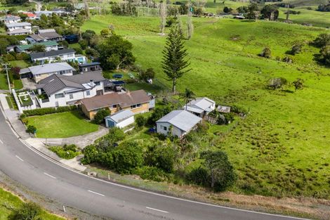 Photo of property in 64 Gorge Road, Maungaturoto, 0520