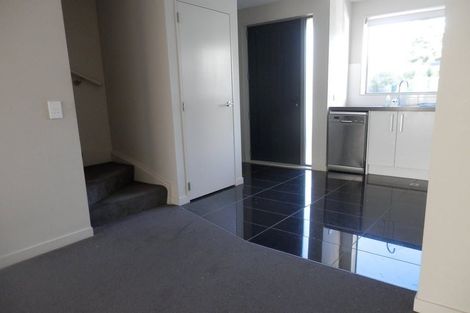 Photo of property in 2u9 Stone Street, Miramar, Wellington, 6022