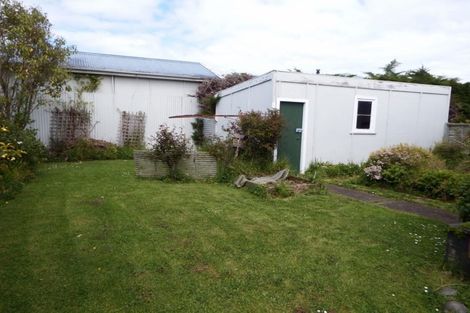 Photo of property in 13 Ross Street, Marton, 4710