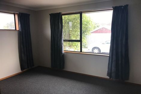 Photo of property in 14 Fovant Street, Russley, Christchurch, 8042