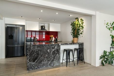 Photo of property in 30 Marine Parade, Mount Maunganui, 3116