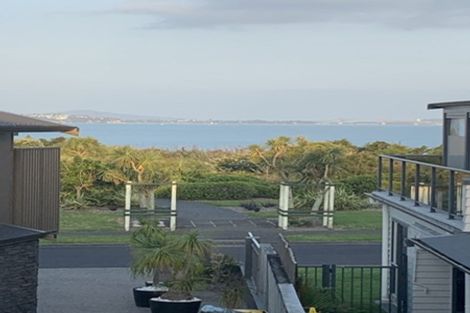 Photo of property in 34 Riverstone Road, Te Atatu Peninsula, Auckland, 0610