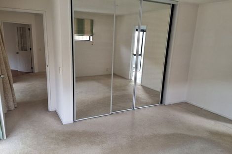 Photo of property in 53 Golfland Drive, Golflands, Auckland, 2013