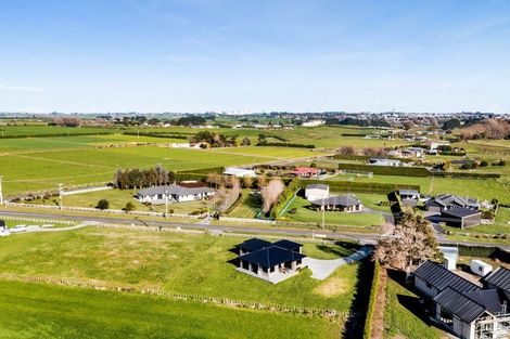 Photo of property in 261 Ohangai Road, Hawera, 4673