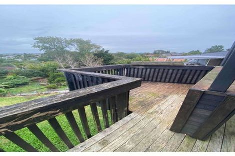 Photo of property in 443 Don Buck Road, Massey, Auckland, 0614