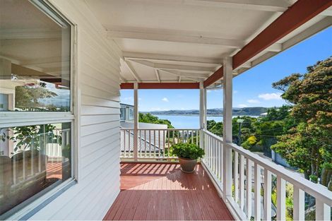 Photo of property in 20 Hungerford Road, Lyall Bay, Wellington, 6022