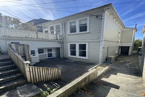 Photo of property in 355 The Terrace, Te Aro, Wellington, 6011