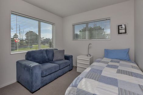 Photo of property in 8 Sando Way, One Tree Point, 0118