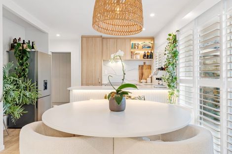 Photo of property in 2/4 Beach Road, Orewa, 0931