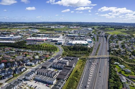 Photo of property in 36/28 Westgate Drive, Westgate, Auckland, 0614
