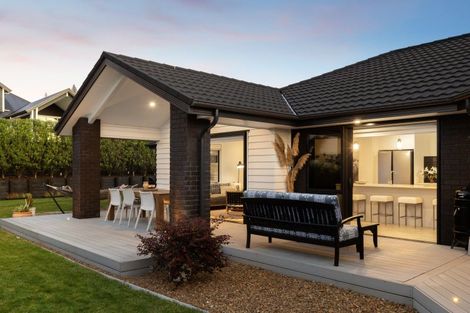 Photo of property in 14 Catherine Mclean Road, Pukekohe, 2120