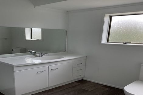 Photo of property in 1/5 Merriefield Avenue, Forrest Hill, Auckland, 0620