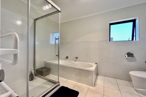 Photo of property in 6 Tavua Lane, Ranui, Auckland, 0612