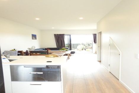 Photo of property in 4/47a Huntington Drive, Huntington Park, Auckland, 2013
