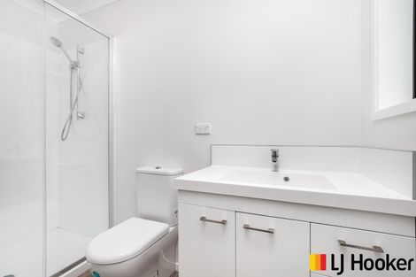 Photo of property in 17 Coolen Place, Tuakau, 2121
